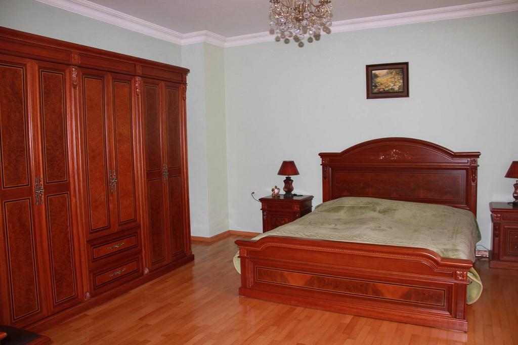 Guest House Kartvelishvili Batumi Ngoại thất bức ảnh