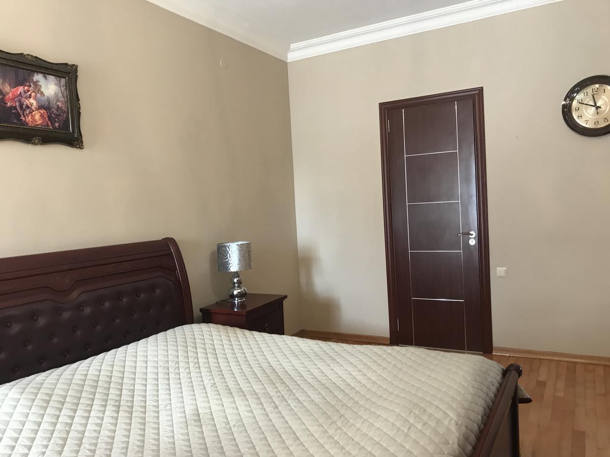 Guest House Kartvelishvili Batumi Ngoại thất bức ảnh